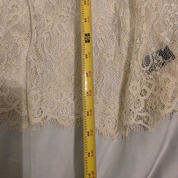 Torrid New Lace Ruffle Long Sleeve Blouse Birch Size 3x - Picture 13 of 14